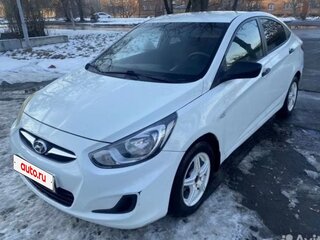 2011 Hyundai Solaris I, белый, 850000 рублей, вид 1