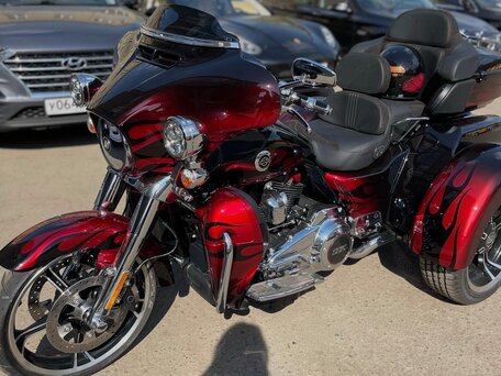 2022 Harley-Davidson CVO Tri Glide, красный, 6550000 рублей, вид 1