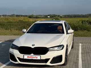 2021 BMW 5 серии 530i xDrive VII (G30/G31/G38) Рестайлинг, белый, 3550000 рублей, вид 2