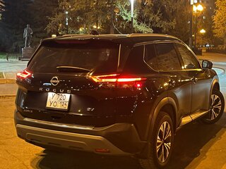 2022 Nissan Rogue III, чёрный, 3200000 рублей, вид 3