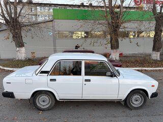 2004 Lada (ВАЗ) 2105, белый, 250000 рублей, вид 2