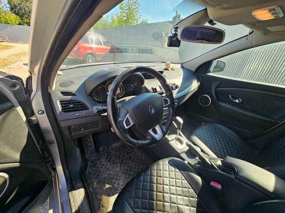 2012 Renault Fluence I, серебристый, 880000 рублей - вид 5