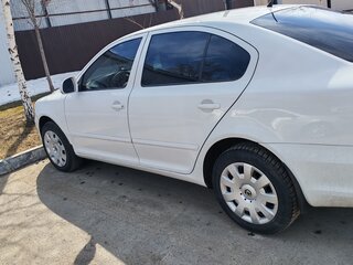 2011 Skoda Octavia II (A5) Рестайлинг, белый, 739000 рублей, вид 5