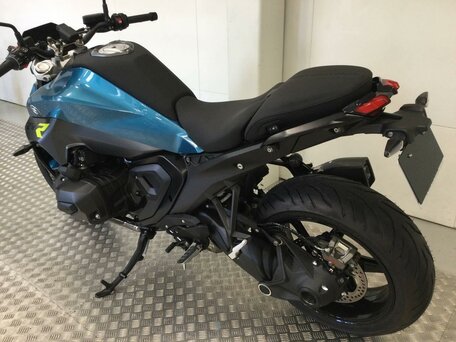 2025 BMW R 1300 R, синий, 2399000 рублей, вид 4