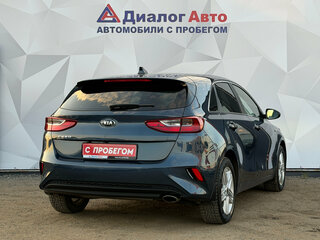 2018 Kia Ceed III, синий, 1530000 рублей, вид 5