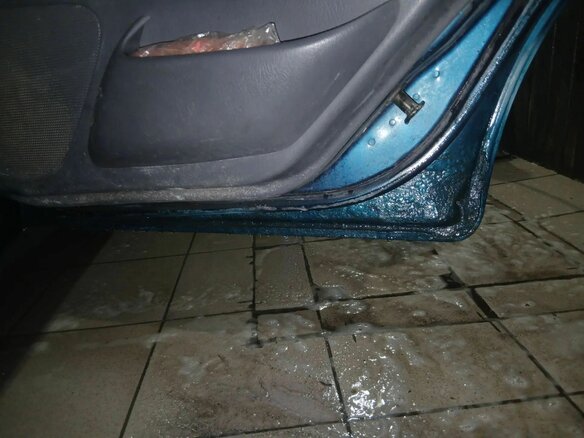 1999 Mazda 323 VI (BJ), зелёный, 130000 рублей - вид 5