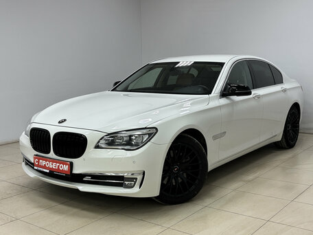 BMW 7 серии V (F01/F02/F04) Рестайлинг