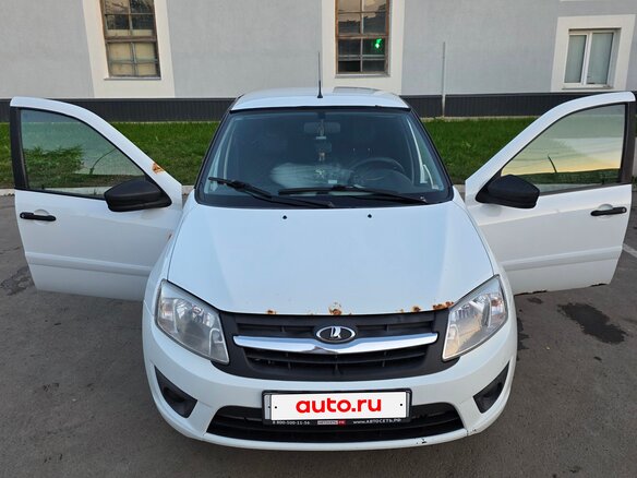 2014 Lada (ВАЗ) Granta I, белый, 313000 рублей - вид 2