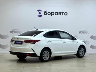 2021 Hyundai Solaris II Рестайлинг, белый, 1640000 рублей, вид 4