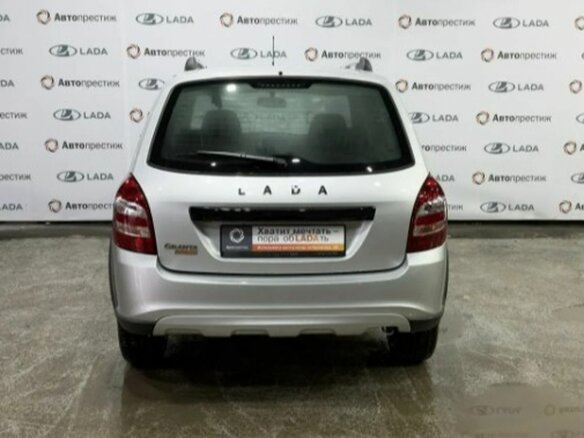 2025 Lada (ВАЗ) Granta Cross I Рестайлинг, серебристый, 1246000 рублей - вид 4