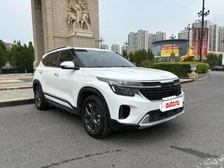 2022 Kia KX3, белый, 1470000 рублей, вид 3