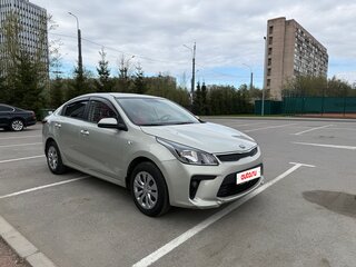 2018 Kia Rio IV, бежевый, 1550000 рублей, вид 2