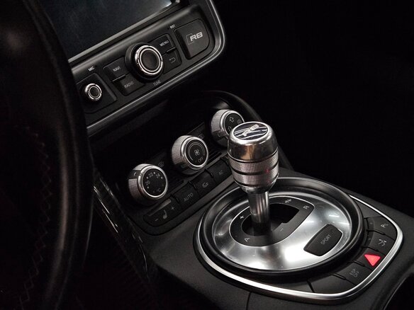 2008 Audi R8 V8 I (Typ 42), серебристый, 4500000 рублей - вид 15