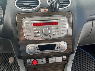 2008 Ford Focus II Рестайлинг, синий, 400000 рублей, вид 4