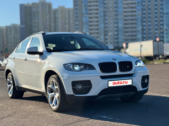 2011 BMW X6 35i 8-speed I (E71), белый, 2400000 рублей