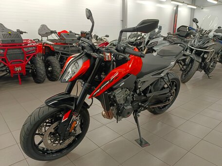 2023 KTM 790 Duke, оранжевый, 930000 рублей, вид 5