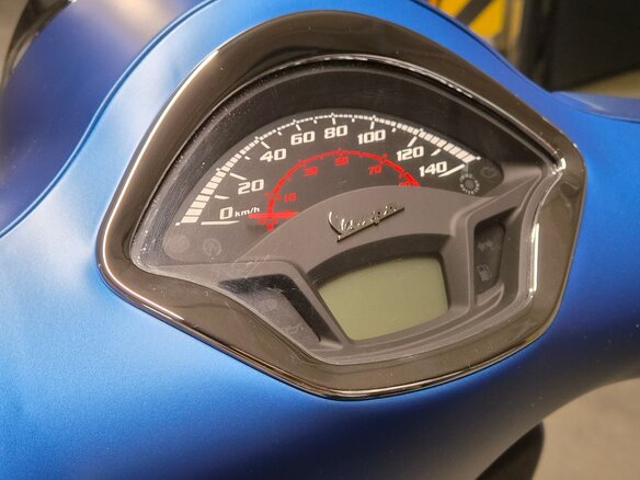2019 Vespa GTS Super 300, синий, 560000 рублей - вид 17