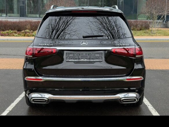 2022 Mercedes-Benz Maybach GLS 600 I, чёрный, 21000000 рублей - вид 6