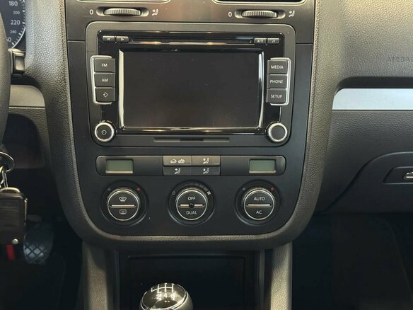 2008 Volkswagen Jetta V, чёрный, 745000 рублей - вид 11