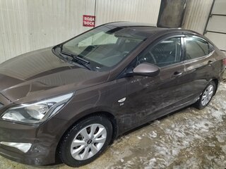 2016 Hyundai Solaris I Рестайлинг, коричневый, 990000 рублей, вид 1