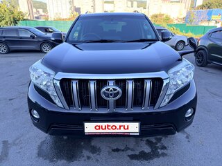 2014 Toyota Land Cruiser Prado 4-speed 150 Series Рестайлинг 1, чёрный, 3000000 рублей, вид 2