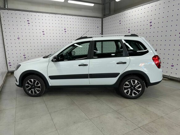 2026 Lada (ВАЗ) Granta Cross I Рестайлинг, белый - вид 2