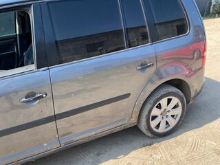 2003 Volkswagen Touran I, серый, 370000 рублей, вид 5