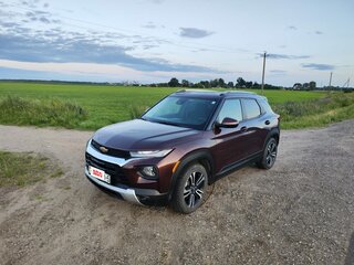 2022 Chevrolet TrailBlazer III, красный, 1435000 рублей, вид 1