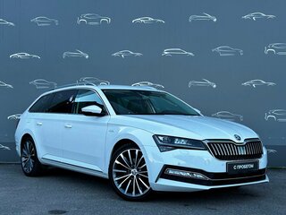 2020 Skoda Superb III Рестайлинг, белый, 3698500 рублей, вид 3