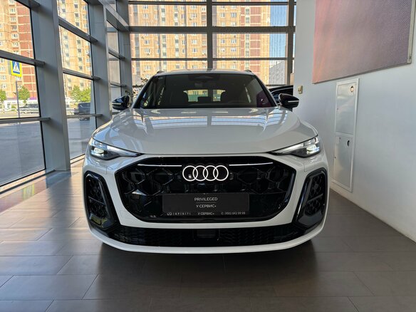 2026 Audi Q5 L III (GU), белый - вид 2