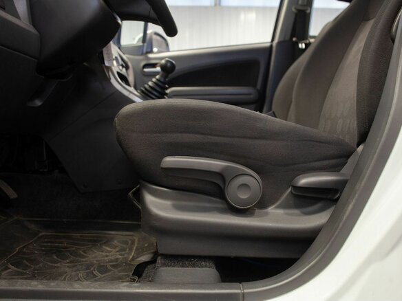 2010 Suzuki Splash I, белый, 625000 рублей - вид 33
