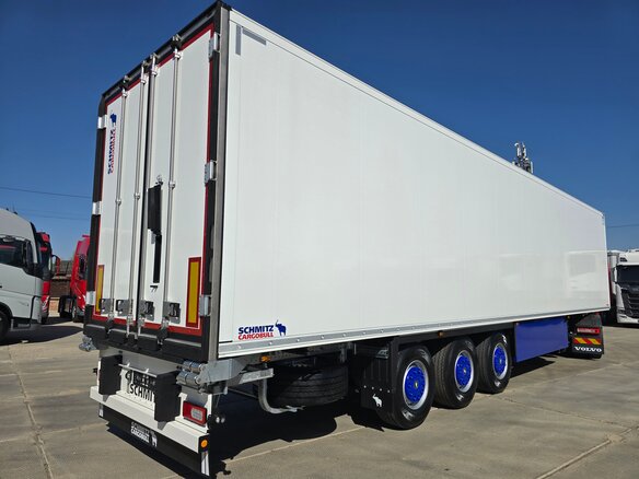 2025 Schmitz Cargobull SCB, белый - вид 16