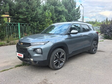 2021 Chevrolet TrailBlazer III, серый, 2150000 рублей, вид 4