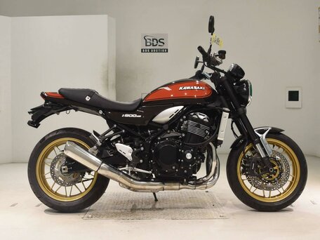 2025 Kawasaki Z 900RS, коричневый, 1377000 рублей, вид 2