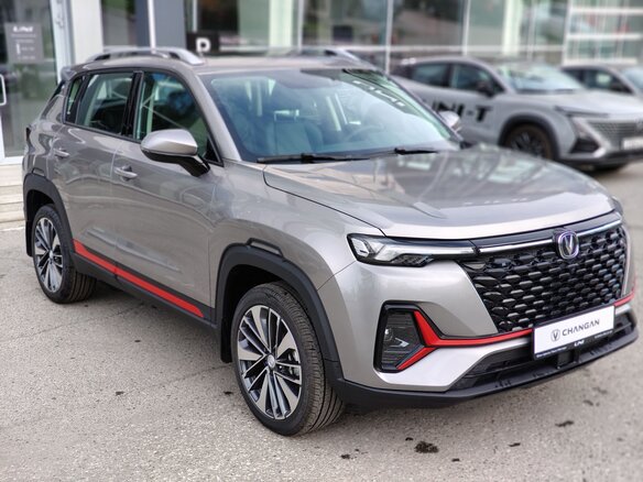 2025 Changan CS35 Plus I Рестайлинг, серый, 2839900 рублей - вид 2