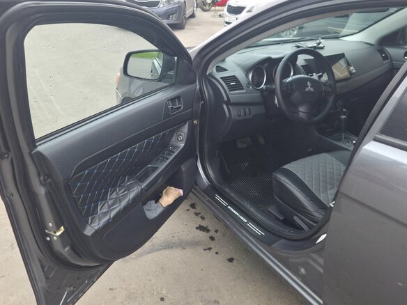 2007 Mitsubishi Lancer X, серый, 750000 рублей - вид 6