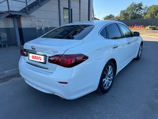 2015 Infiniti Q70 I Рестайлинг, белый, 1950000 рублей, вид 3