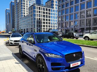 2017 Jaguar F-Pace I, синий, 2550000 рублей, вид 3