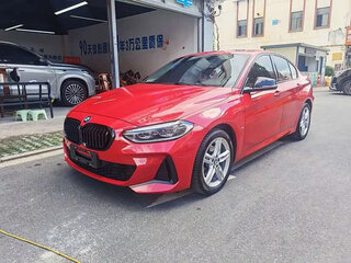2023 BMW 1 серии 120i III (F52) Рестайлинг, красный, 1100000 рублей, вид 3