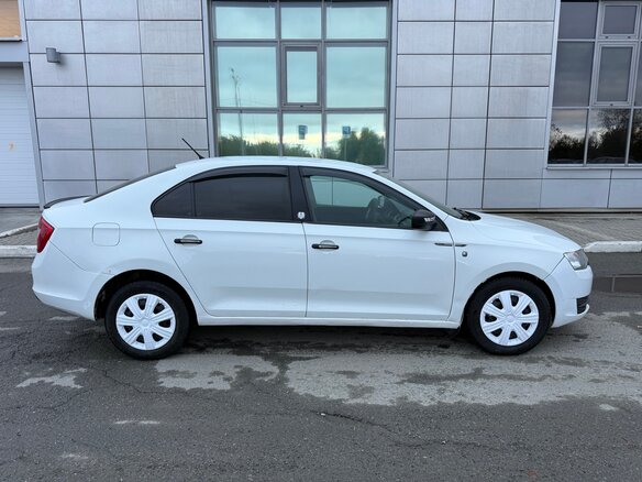 2015 Skoda Rapid I, белый - вид 3