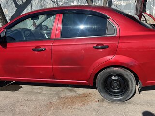 2011 Chevrolet Aveo I Рестайлинг, красный, 350000 рублей, вид 2