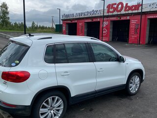 2015 Volkswagen Tiguan I Рестайлинг, белый, 1650000 рублей, вид 4