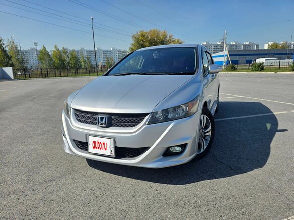 2011 Honda Stream II Рестайлинг, серый - вид 1