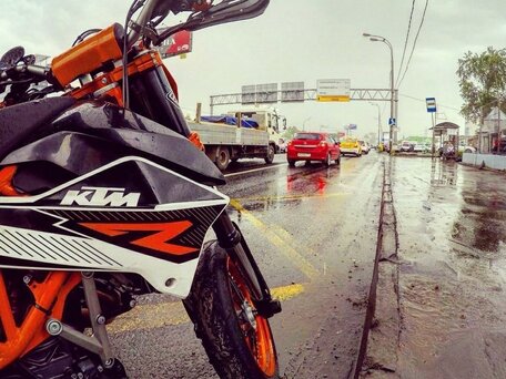 2013 KTM 690 SMC R, оранжевый, 710000 рублей, вид 4