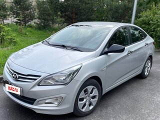 2015 Hyundai Solaris I Рестайлинг, серебристый, 1250000 рублей, вид 1