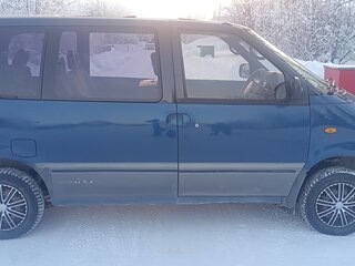 1993 Nissan Serena I (C23), синий, 299999 рублей, вид 4