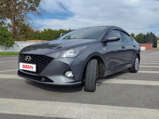 2021 Hyundai Solaris II Рестайлинг, серый, 1400000 рублей, вид 1