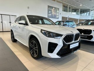 2025 BMW X2 sDrive25i II (U10), белый, 5700000 рублей, вид 3
