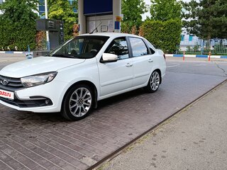 2018 Lada (ВАЗ) Granta I Рестайлинг, белый, 625000 рублей, вид 2