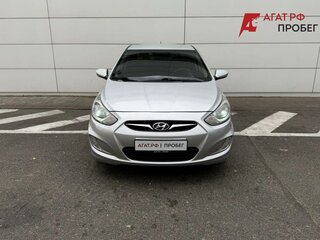 2011 Hyundai Solaris I, серебристый, 780000 рублей, вид 2